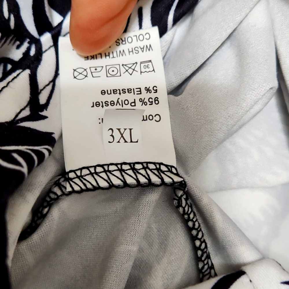 NWOT Paisley Black & White Mid Length Skirt Size 2XL - Picture 3 of 4